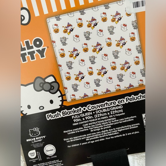 Hello kitty Halloween plush throw blanket - Picture 2 of 3